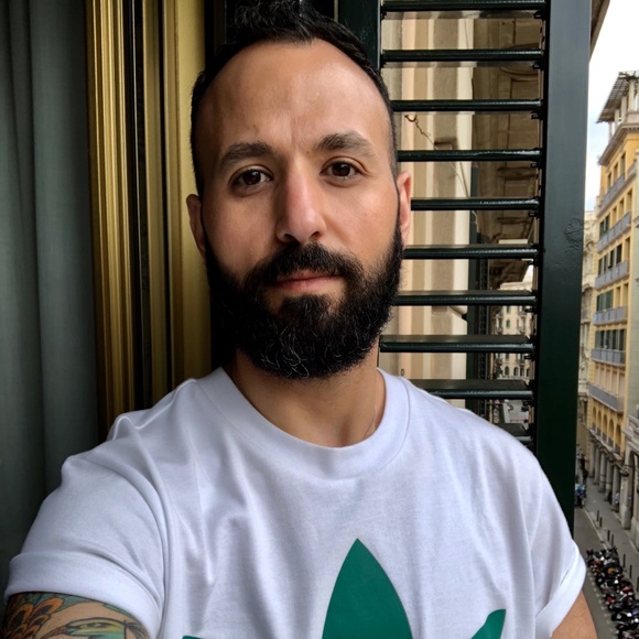 Meet your Posher, Alex - Picture 1 of 1